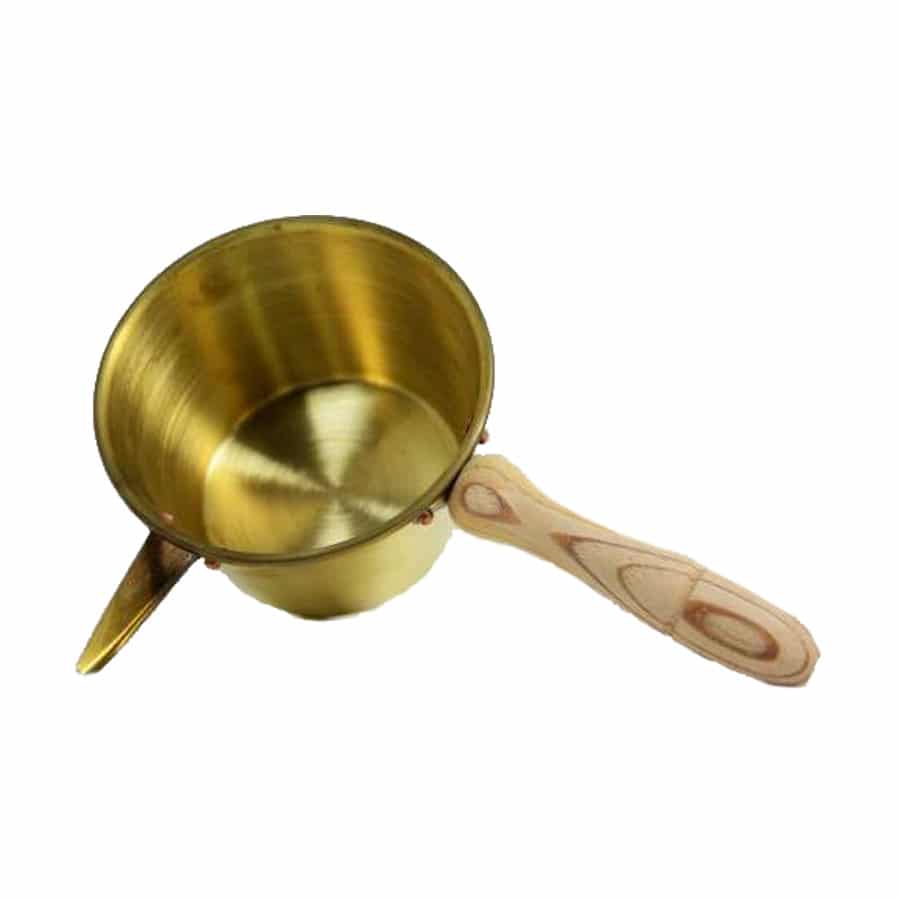 Koperen aangiet kannetje