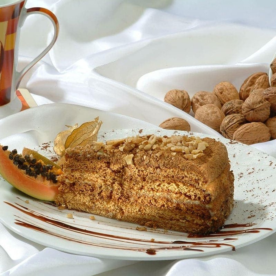 Tsjechische medovnik honingtaart- Lekkerhoning.nl